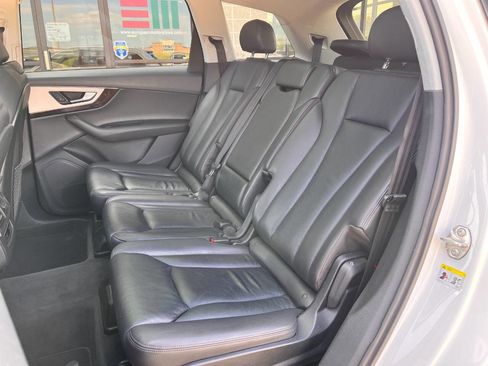 Used 2019 Audi Q7 2.0T Premium w/ Convenience Package AWD/4WD image 19
