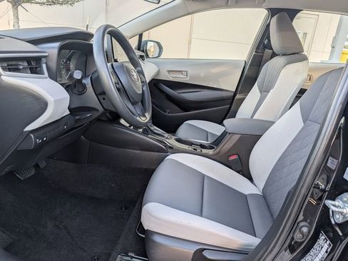 Used 2024 Toyota Corolla LE w/ LE Convenience Package image 27