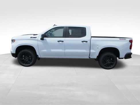 New 2026 Chevrolet Silverado 1500 LT Trail Boss w/ Convenience Package II AWD/4WD image 2