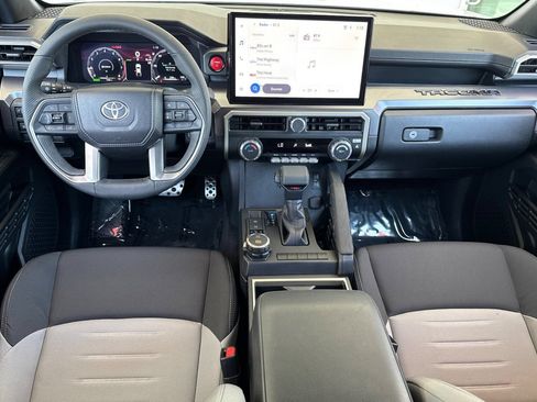 Used 2026 Toyota Tacoma TRD Sport AWD/4WD image 17