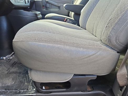 Used 2019 Chevrolet Express 3500 LT w/ LT Preferred Equipment Group image 22