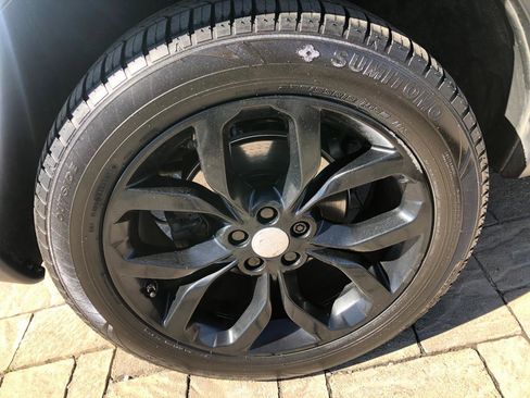 Used 2015 Land Rover Discovery Sport HSE image 8