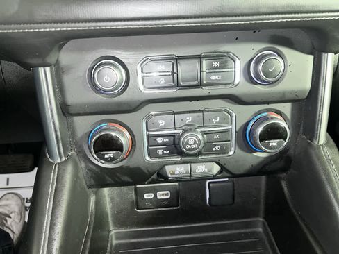 Used 2023 Chevrolet Suburban LS image 12
