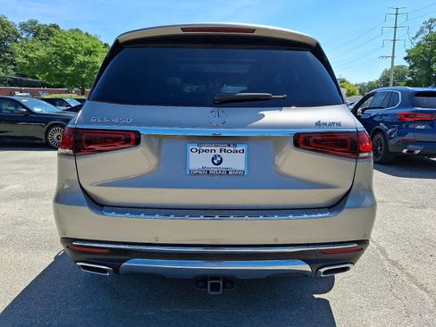 Used 2022 Mercedes-Benz GLS 450 4MATIC image 5