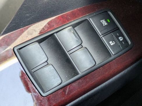 Used 2016 Lexus GX 460 w/ Premium Package image 25