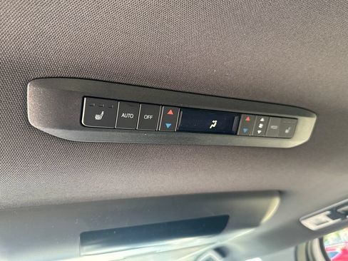 New 2026 Toyota Sienna Platinum AWD/4WD image 40