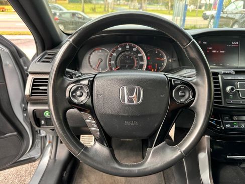 Used 2016 Honda Accord Sport image 11