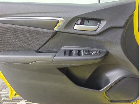 Used 2015 Honda Fit EX image 33