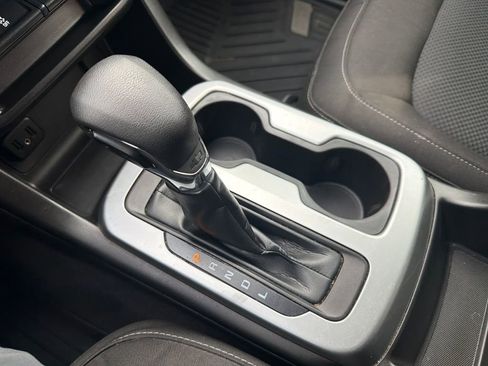 Used 2022 Chevrolet Colorado LT w/ LT Convenience Package AWD/4WD image 14