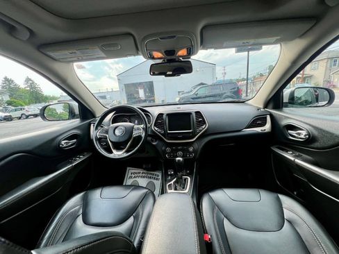 Used 2016 Jeep Cherokee Limited AWD/4WD image 14