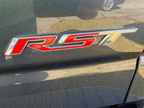 Used 2022 Chevrolet Silverado 1500 RST image 8
