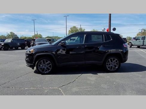 New 2026 Jeep Compass Limited AWD/4WD image 25
