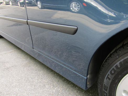 Used 2007 Saab 9-3 2.0T w/ Premium 16 Pkg FWD image 9
