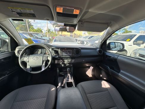 Used 2020 Toyota Tacoma SR image 26