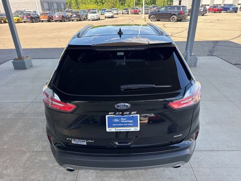 Certified 2023 Ford Edge Titanium AWD/4WD image 7