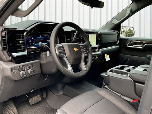 New 2026 Chevrolet Silverado 1500 LT image 3