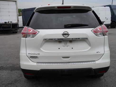 Used 2016 Nissan Rogue SV FWD image 6