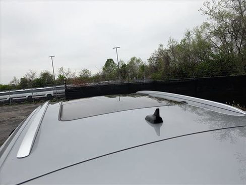 Used 2023 Volkswagen Atlas Cross Sport SEL Premium R-Line image 26