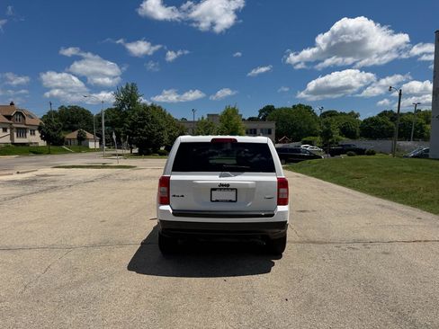 Used 2015 Jeep Patriot Sport w/ Power Value Group AWD/4WD image 6