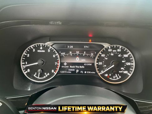 Certified 2025 Nissan Pathfinder SL FWD image 13