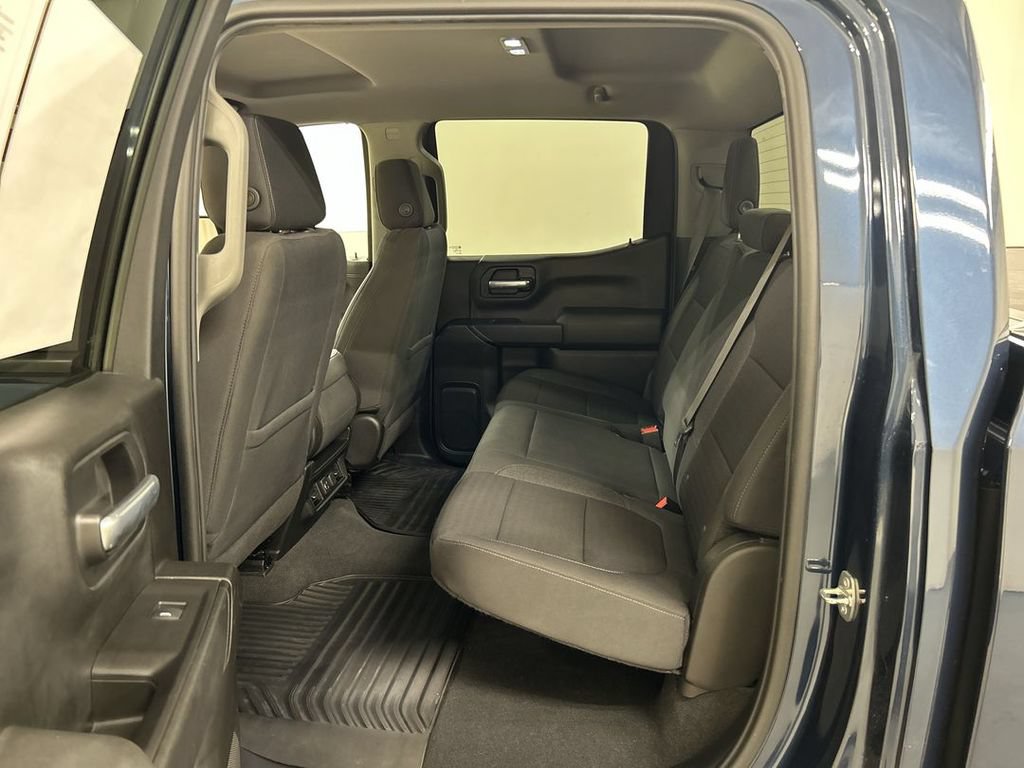 Used 2021 Chevrolet Silverado 1500 LT AWD/4WD image 19