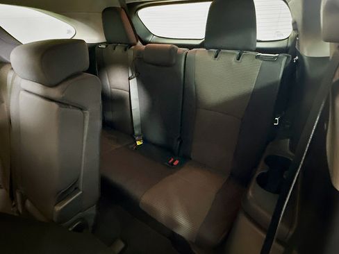 Used 2023 Toyota Highlander LE FWD image 30