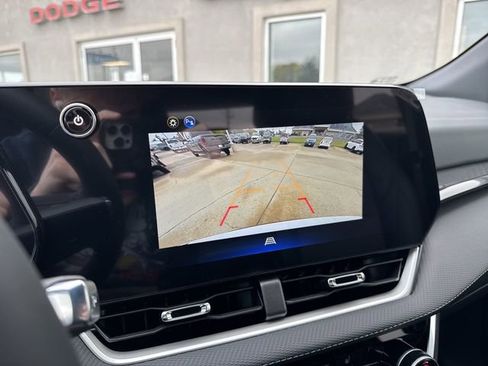 New 2026 Chevrolet Equinox LT w/ Convenience Package II image 19