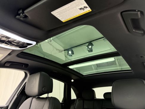 Certified 2025 Porsche Macan image 35