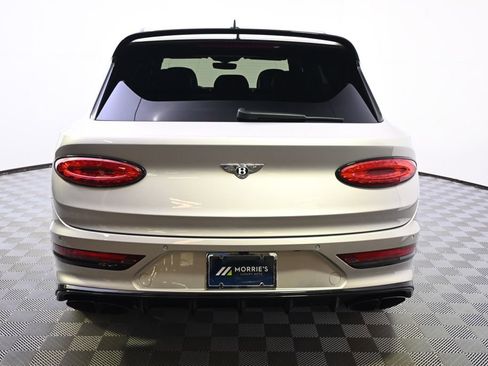 Used 2022 Bentley Bentayga AWD/4WD image 5