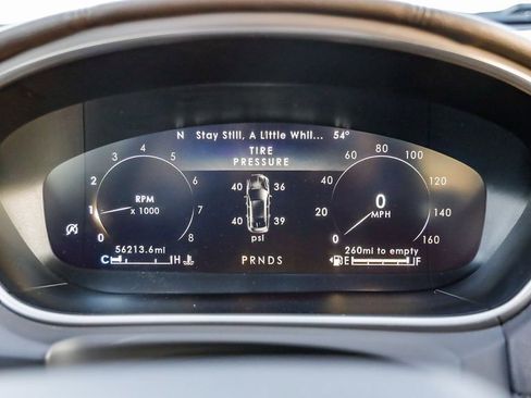 Used 2019 Lincoln Nautilus Select image 24