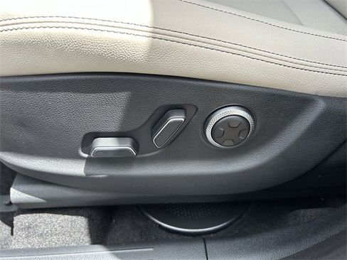 Used 2026 Genesis GV70 2.5T image 22