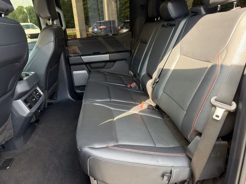 Used 2024 Ford F250 Lariat w/ Lariat Ultimate Package AWD/4WD image 14