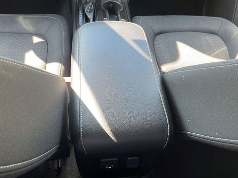Used 2019 GMC Canyon SLE AWD/4WD image 17