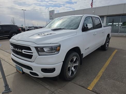 Used 2023 RAM 1500 Laramie AWD/4WD image 2