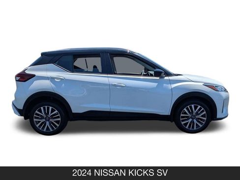Used 2024 Nissan Kicks SV FWD image 6