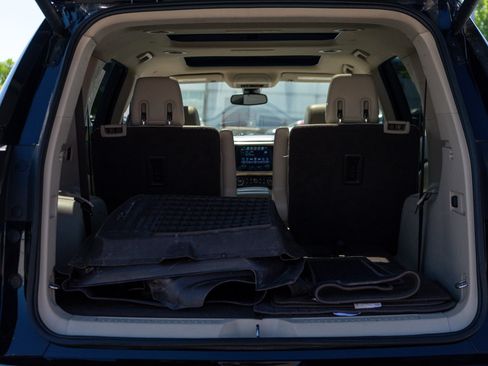 Used 2019 GMC Acadia Denali AWD/4WD image 9