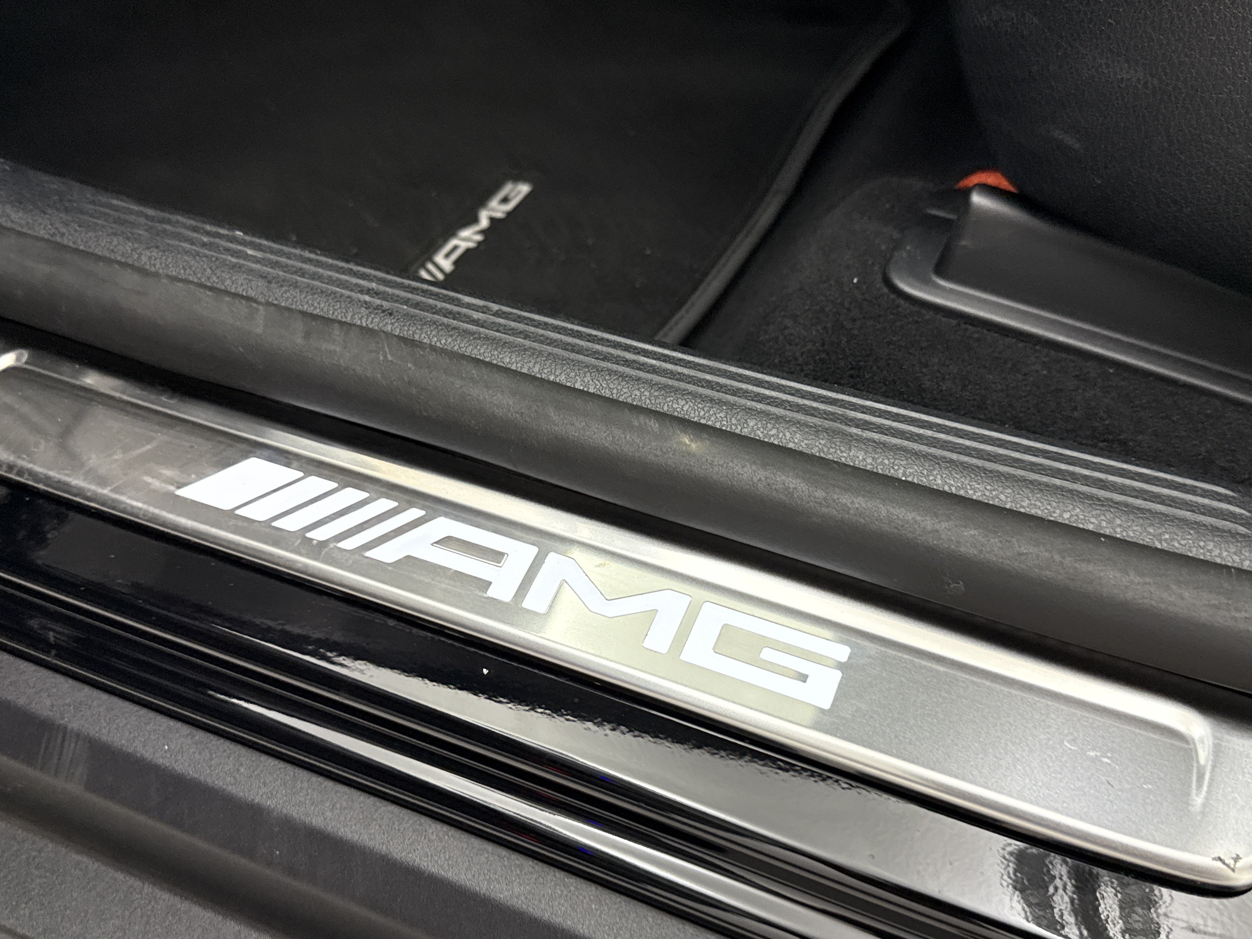 Used 2024 Mercedes-Benz GLC 43 AMG 4MATIC image 30