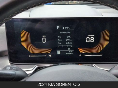 Used 2024 Kia Sorento S w/ Panoramic Sunroof Package image 19
