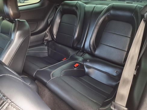 Used 2019 Ford Mustang GT Premium w/ GT Performance Package RWD image 24