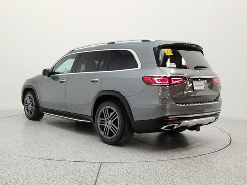 Used 2020 Mercedes-Benz GLS 450 4MATIC image 7