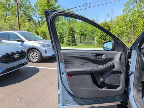 Certified 2024 Ford Escape Active AWD/4WD image 13
