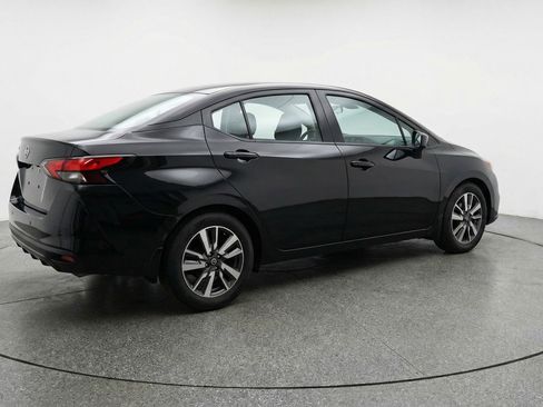 Used 2025 Nissan Versa SV image 9