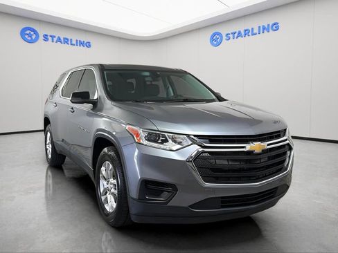Used 2021 Chevrolet Traverse LS image 14