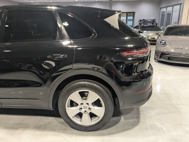 Used 2019 Porsche Cayenne AWD/4WD image 6