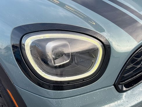 Used 2024 MINI Cooper Countryman S w/ Premium Package FWD image 32
