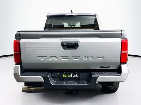 Used 2025 Toyota Tacoma TRD Off-Road image 7