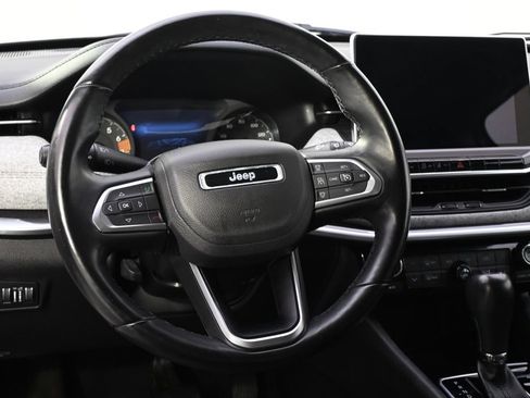 Used 2022 Jeep Compass Latitude AWD/4WD image 12