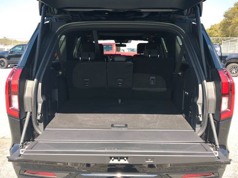 Certified 2025 Ford Expedition Max Platinum w/ Stealth Performance Package image 11