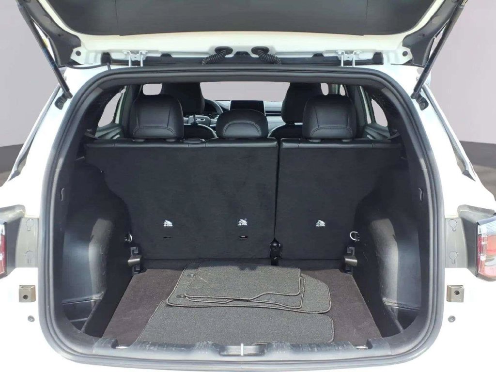 Used 2025 Jeep Compass Latitude AWD/4WD image 9