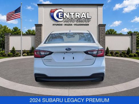 Used 2024 Subaru Legacy Premium AWD/4WD image 7